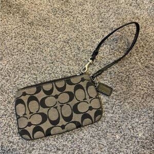 Coach Vintage Wristlet